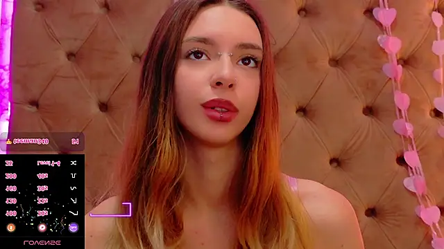 CoraVex's Live XXX Chat