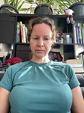 AnnikaRose 现场XXX聊天