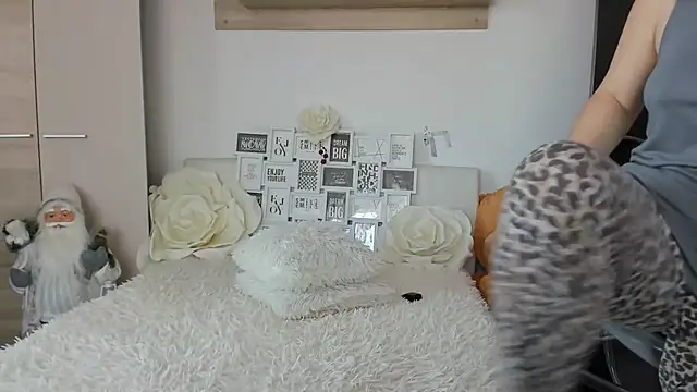 Show modela sweetemy4u na web-kameri