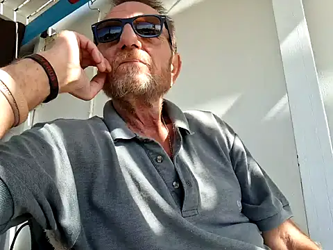 forexxxx_man's Live XXX Chat