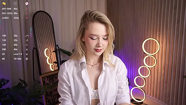 LauraWifeness Live XXX-Chat