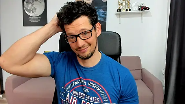 BrutusK08 webkamerás műsora