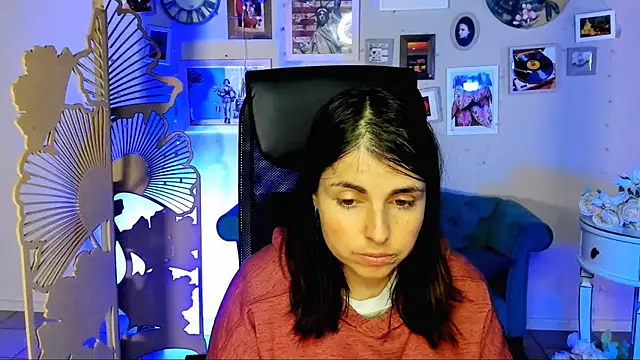 MartaEdams Chat XXX in diretta