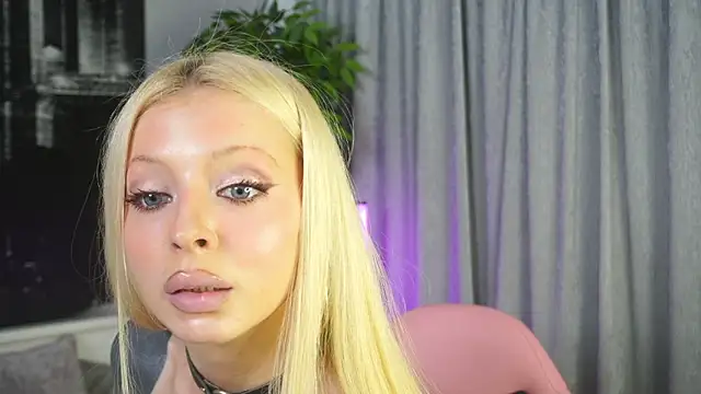 LanaReals লাইভ XXX চ্যাট