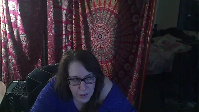 Ireallysquirtn Live XXX chat