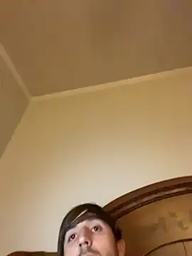 jizzyunit élő XXX-chatje