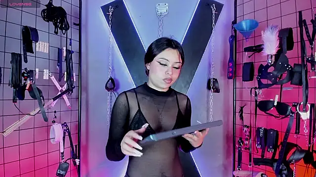 MissScarlet_Ela_bdsm Obrolan Langsung XXX