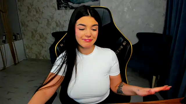 AlluringArielのライブXXXチャット