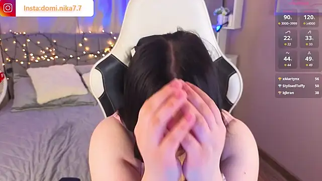 BiggieBoobies 라이브 XXX 채팅