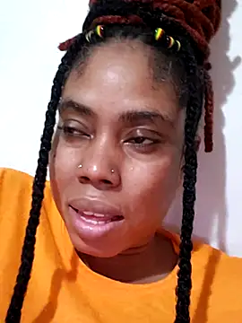 HONEYSWEETS_LIVE: διαδικτυακό σόου στην κάμερα