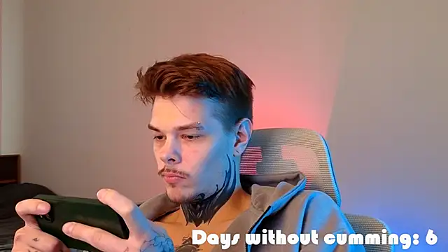 DENIS_HERE élő XXX-chatje