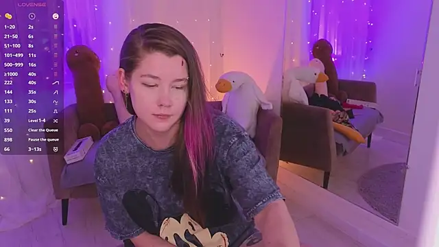 Chatroom XXX en direct de Mira_Falls