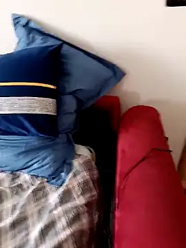 Lovmora লাইভ XXX চ্যাট