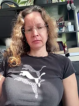 AnnikaRose's Live XXX Chat