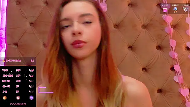 CoraVex Adlı Modelin Canlı XXX Sohbeti