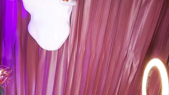 ladymooncs Adlı Modelin Canlı XXX Sohbeti