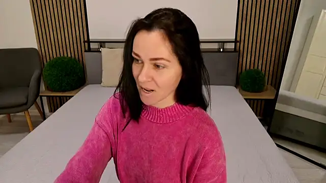 DitaNoir: онлайн-секс-чат