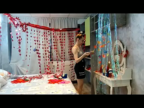 AnneDevrim Adlı Modelin Canlı XXX Sohbeti