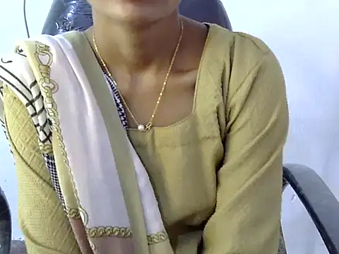 Chat +18 de Kulsum_S ao vivo