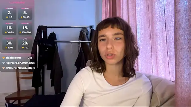 DeltaNorwoode Adlı Modelin Canlı XXX Sohbeti