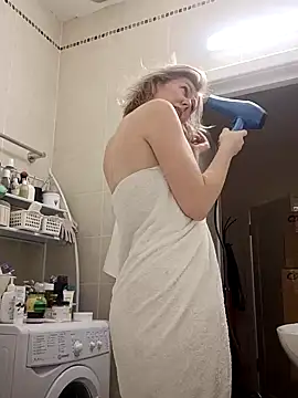 stellahere8: онлайн-секс-чат