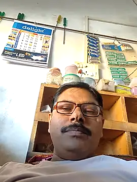 SrmotrsのライブXXXチャット