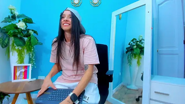 ViictoriiaSaenz – Naživo XXX chat