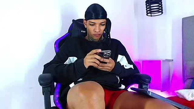 Rick_Wade Chat XXX live