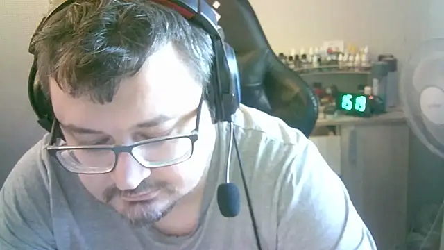 SirAbuser webcam show