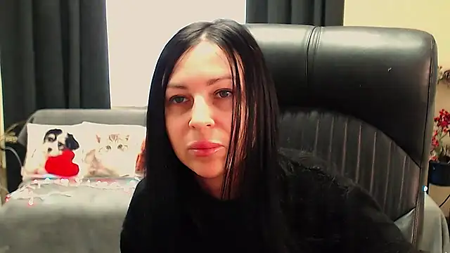 Chatroom XXX en direct de SweetLouise_