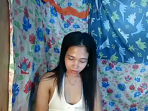 PinaySkinnyGirln Live XXX chat