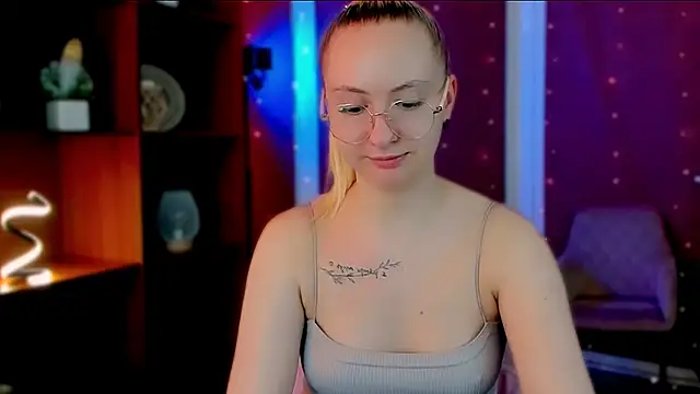 mila_glow1 Live XXX Chat