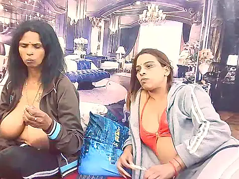 IndianSexyAss – Live XXX-chat