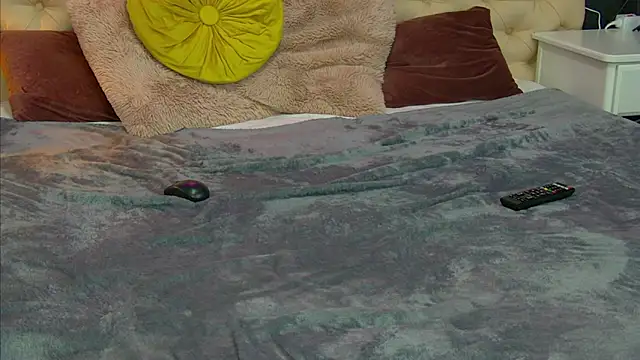 TaniaKaverina élő XXX-chatje