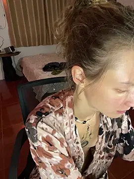 __grace__ élő XXX-chatje