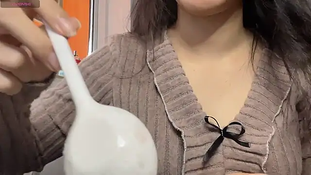 Tieu-May লাইভ XXX চ্যাট