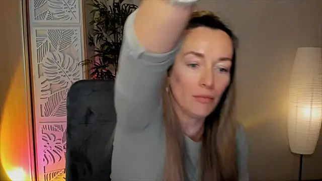 RebeccaMartinez 라이브 XXX 채팅