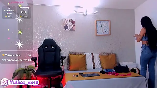 Chat +18 de Luxury_Woman ao vivo