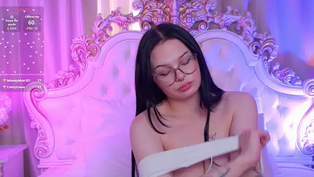 CindyMil – Naživo XXX chat