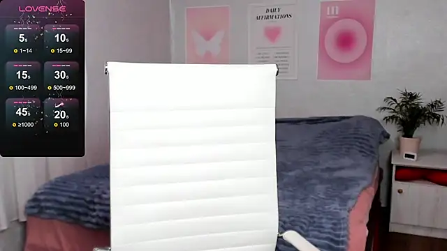 Geisha_Anna Adlı Modelin Canlı XXX Sohbeti