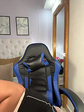 kitty_kayo Adlı Modelin Canlı XXX Sohbeti