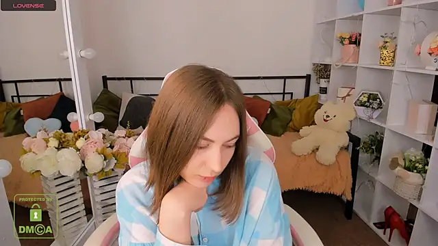 Elma_Lily Adlı Modelin Canlı XXX Sohbeti