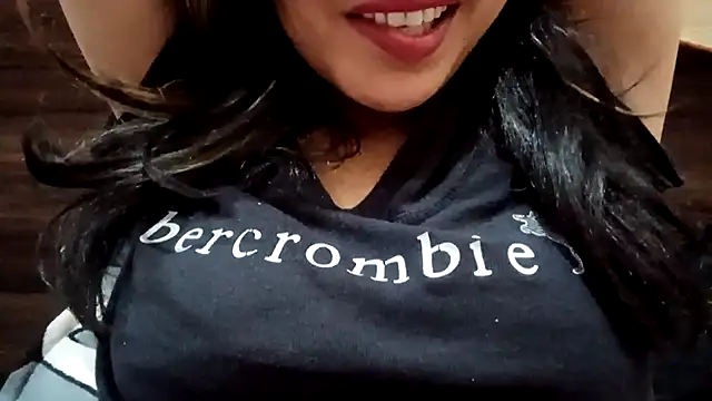 XXX chat uživo modela Downtown_Jatti