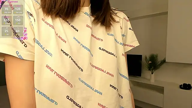 Živý XXX chat DeonnaHeney