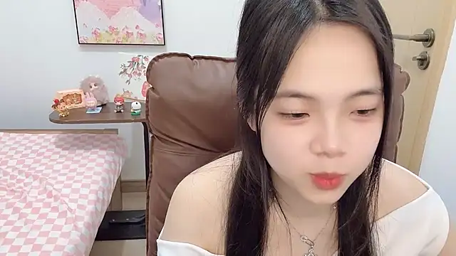 XXX chat uživo modela Dawn-2