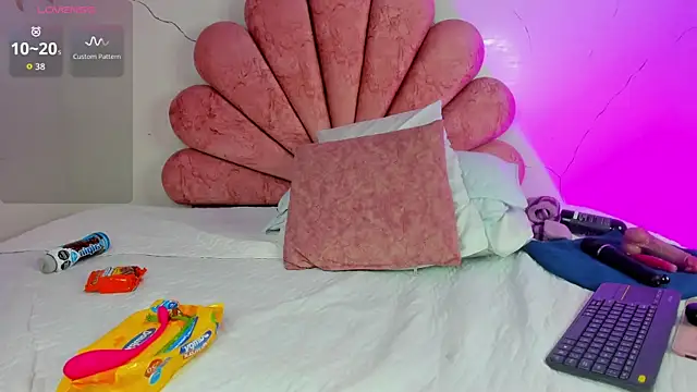 NiickyJones 现场XXX聊天