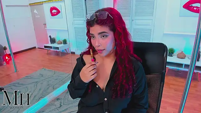 MizzHell 现场XXX聊天