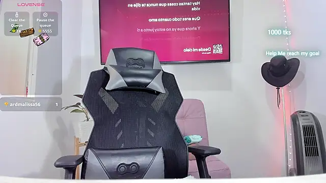 emily_palmeer's Live XXX Chat