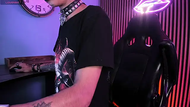 Вебкам-шоу Maximoking26