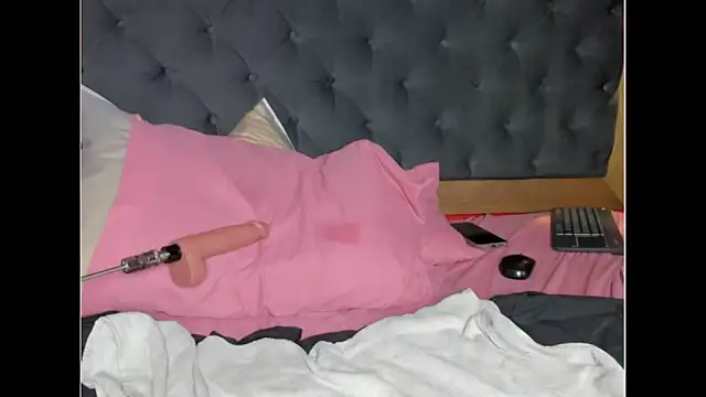 Chat XXX ao vivo de YayaHilton